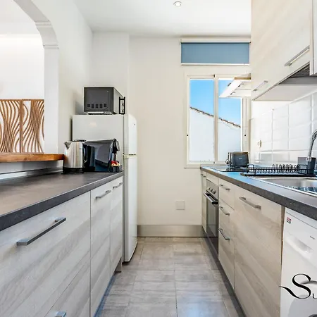 2bed , First Line Lux *